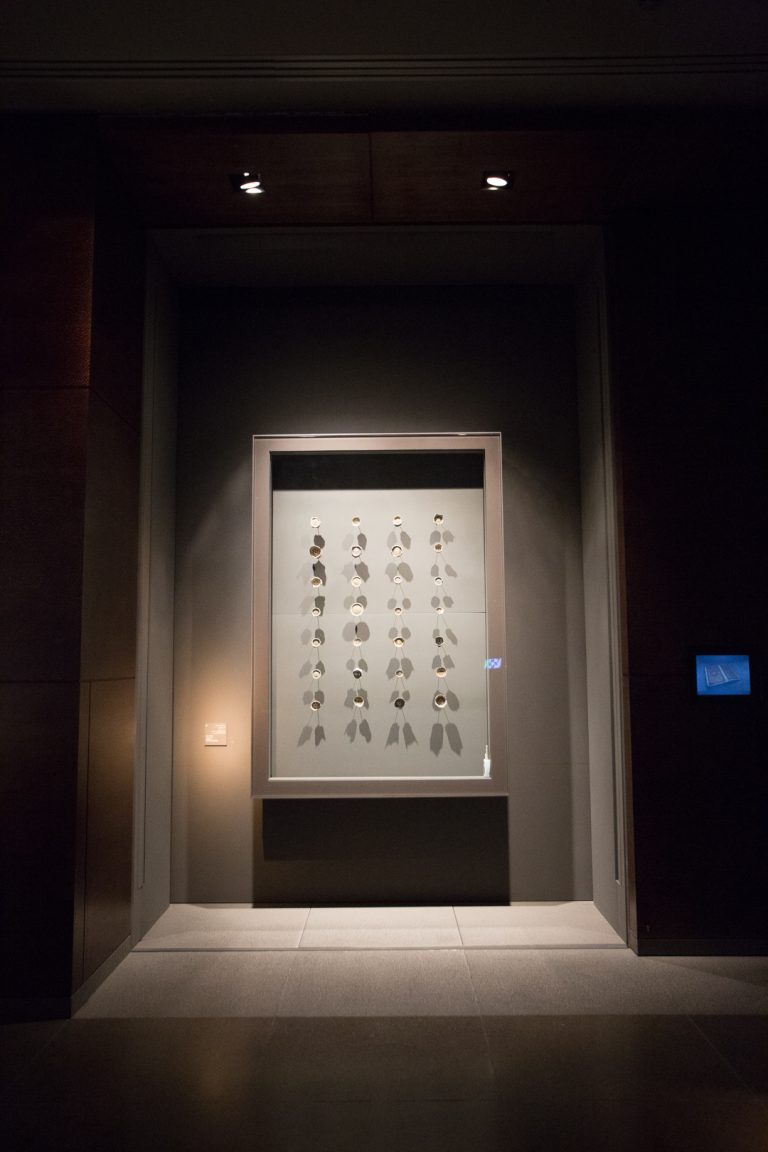 The 14 Different Kinds of Museum Wall display case design styles